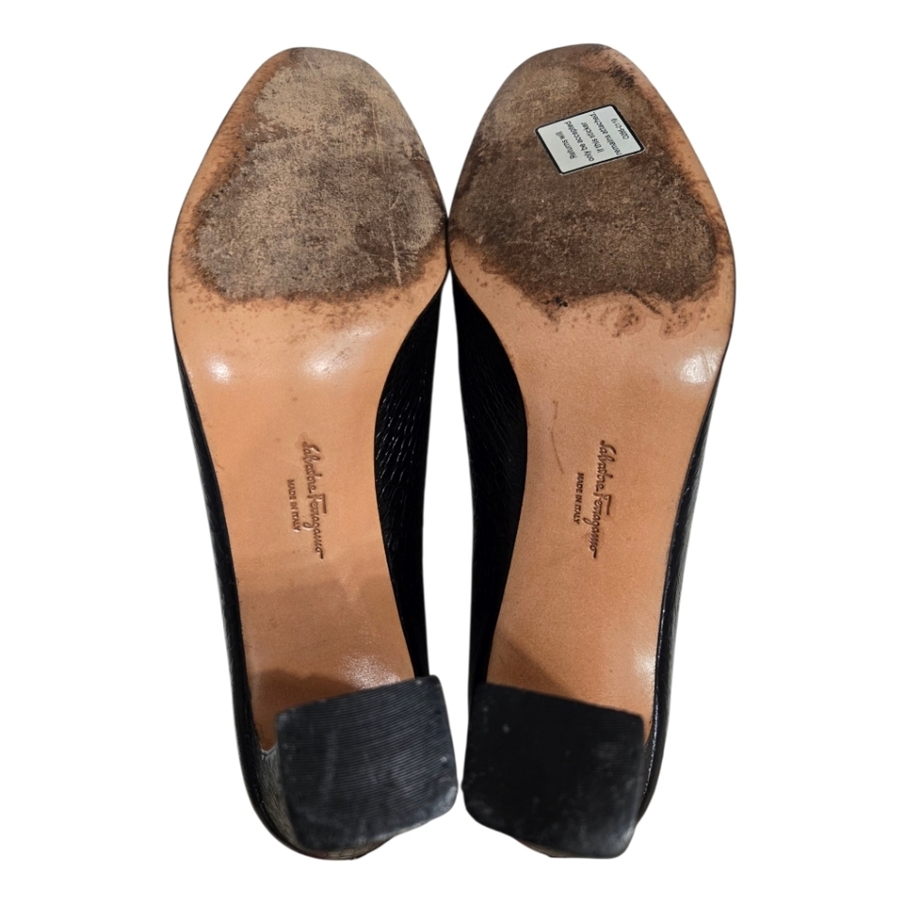 Salvatore Ferragamo Black Pumps Size 9 AA Leather Croc Embossed Heels Italy - Picture 10 of 15